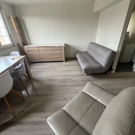 Апартаменты Maisonnette Montferrandaise Proche Tram - 6 Couchages - Tram - Wifi Клермон-Ферран