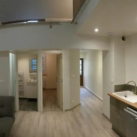 Maisonnette Montferrandaise Proche Tram - 6 Couchages - Tram - Wifi *