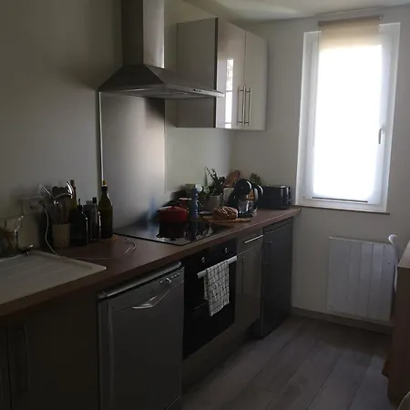 Maisonnette Montferrandaise Proche Tram - 6 Couchages - Tram - Wifi *