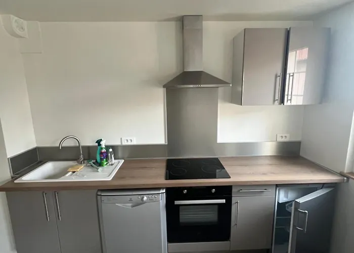 Maisonnette Montferrandaise Proche Tram - 6 Couchages - Tram - Wifi *