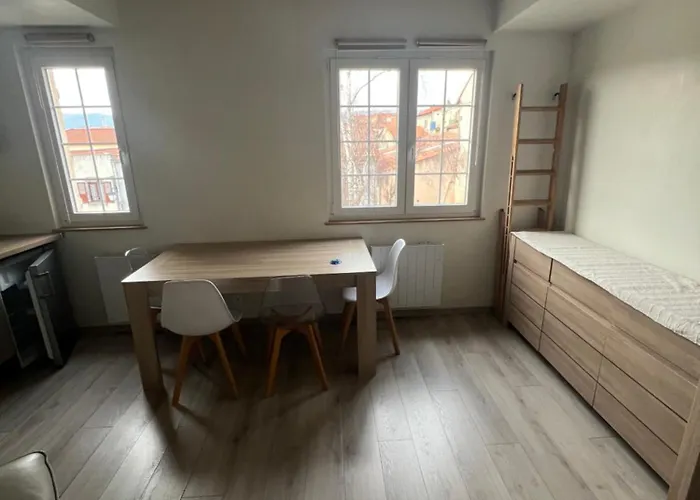 Maisonnette Montferrandaise Proche Tram - 6 Couchages - Tram - Wifi *