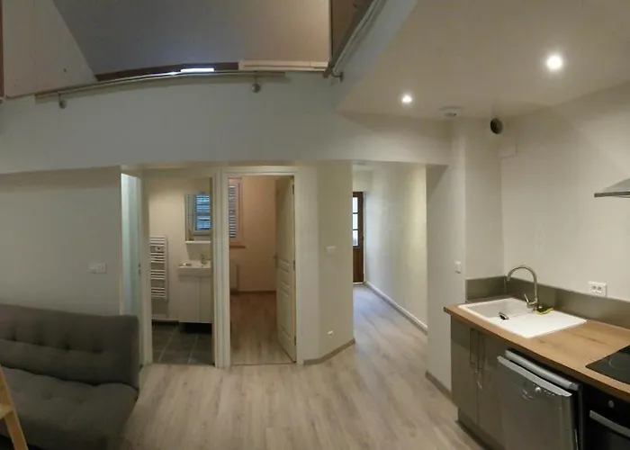 Maisonnette Montferrandaise Proche Tram - 6 Couchages - Tram - Wifi *